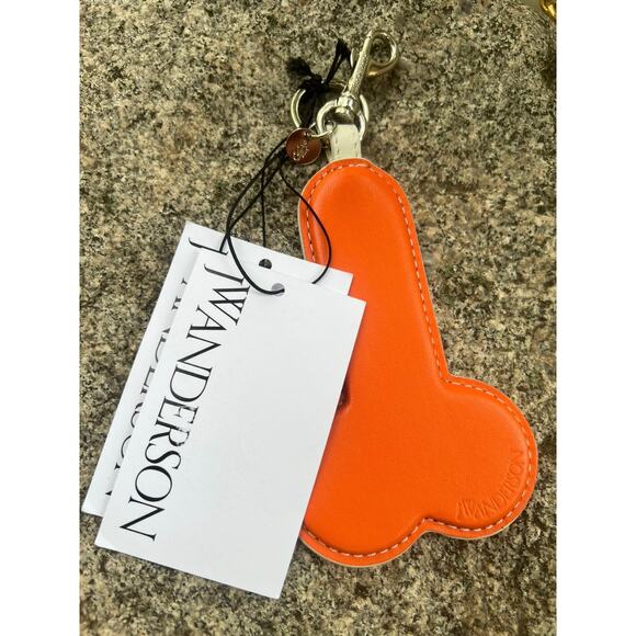 JW ANDERSON - Lamb Leather Keyring or Bag Charm WITH DUSTBAG - Picture 3 of 12